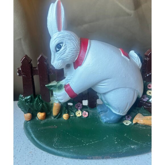 White Rabbit Cast Iron Door Stop With Fence & Basket Hand-Painted Vintage - Picture 2 of 12